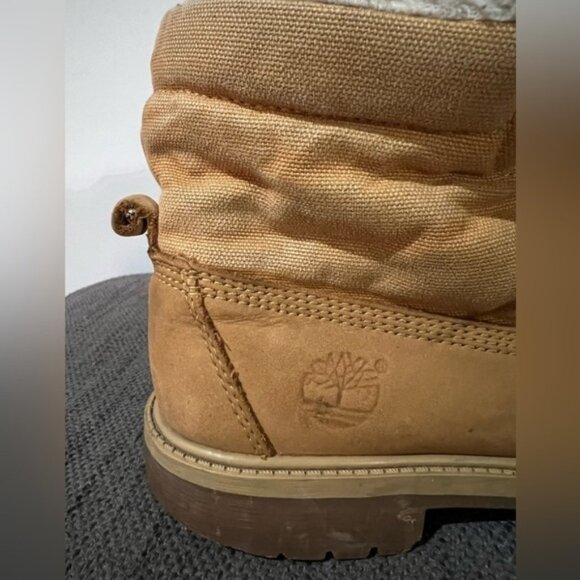 TIMBERLANDS Winter Boots Youth Size 5.5, Gently Used - Picture 4 of 8